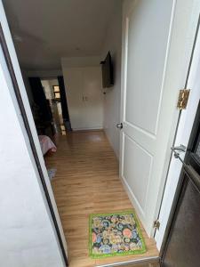 Valencia Pool studio