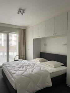 Mooi appartement met zijdelings zeezicht, op 100 meter van strand