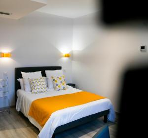 Hotels LE CENTRAL HOTEL BAR RESTAURANT : photos des chambres