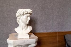 Romantic Hideout @ Central Bui Vien District 1 143A