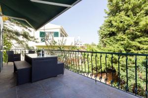 3 bedroom villa, 10min walk to shops, bars & beach