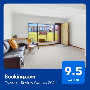 Amazing Ocean Views At This Exclusive 4 BR Holiday Home