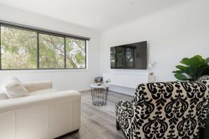 The Adams - Heart of Rosebud Retreat for Groups