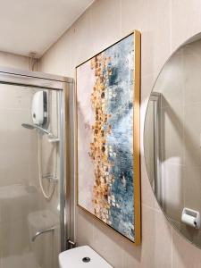 Tropical Oasis w the best view of BGC + Netflix