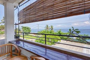 Phòng Có Giường Cỡ Queen Nhìn Ra Biển (Queen Room with Sea View)