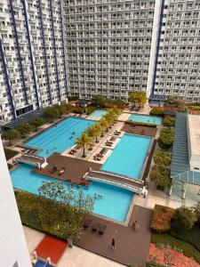 Makati SM Jazz Residence Staycation Condo with balcony