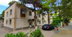 Hotel VENUS - 鲁斯塔维