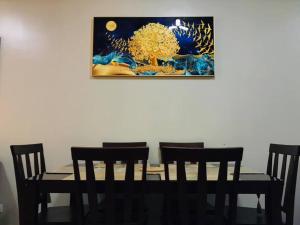 Long term Rental of 2 BR Condo @Malate, Manila (opp Robinson Place Mall)