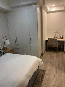 Luxurious 2 bedroom @ The Regency Hotel