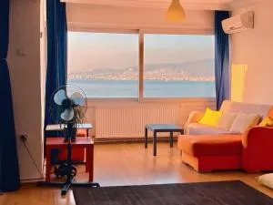 View of izmir. Sweet & Silent House. - İzmir