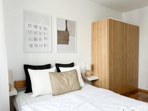 Tangerine Apartment City Center