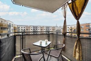 Modern Apartment with Balcony in Wrocław by Renters