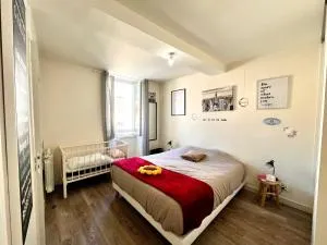 La Casa, accès terrasse de l'établissement - Beaucroissant