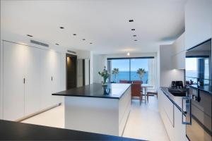 Apartment Lara Light apartment with an incredible view