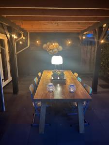 Luxe en ruim chalet met airco bij Leekstermeer