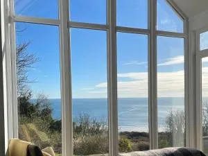 Stella Maris Freshwater East - Stackpole Elidor