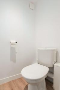 Appartements One bedroom mezzanine apartment, with parking : photos des chambres