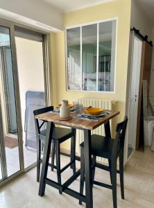 Studio avec vue sur Marina et Mer - 2 adultes et 1 enfant maximum