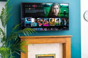 3 Bedroom House - Garden - Parking - Interior Designed - Netflix - Wifi - 52H