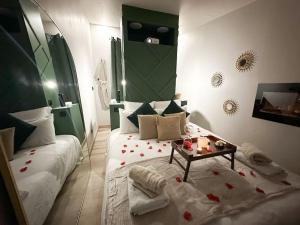 Maisons de vacances L-Envol- Nuit insolite a deux : photos des chambres