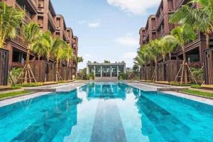 Saturdays Residence By JJM