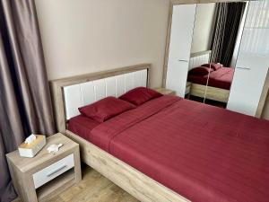 CENTER Elegant Living