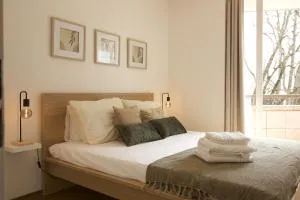 Apartment near the station and city centers - Mugena