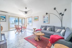 Magnifique 2 pièces vue mer - Parking Proche plage - 4hvězdičkové hotely ve městě Saint-Laurent-du-Var