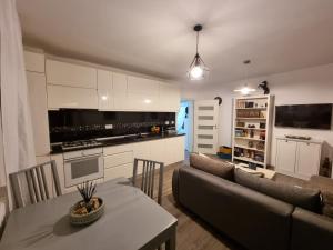 National Arena Retreat, 3 bedroom Stylish, Cozy Flat