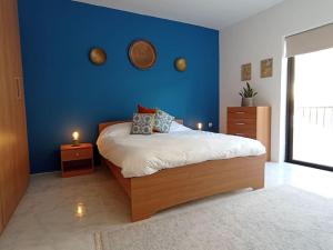 Spacious Apartment in Marsalforn close to Seafront