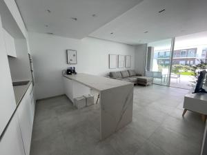 Costa Ballena - Dos dormitorios, Piscina y Jardín privado