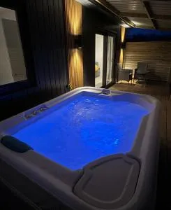 Glenariff Forest Redwood Lodge - Glenariff