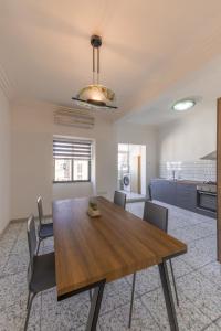 HARBOUR VIEW - Large 2BR Apartment