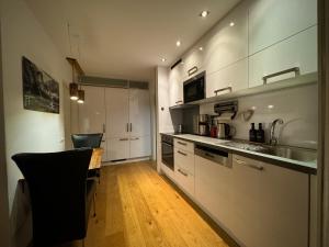 3-Room Apartment with sauna and pool & walk to slopes - JokerCard included