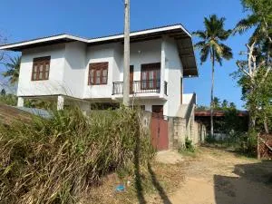 Peacock Residence - Hettiachchigoda