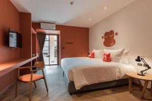 Blu Monkey Hub and Hotel Bangsaen