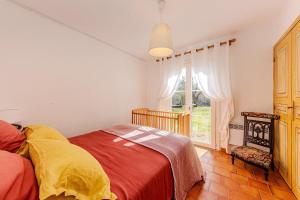 Maisons de vacances Villa Triptyque - Avec piscine et grand jardin : photos des chambres