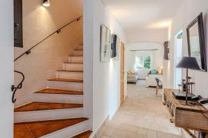 Maisons de vacances Villa Triptyque - Avec piscine et grand jardin : photos des chambres
