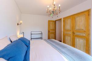 Maisons de vacances Villa Triptyque - Avec piscine et grand jardin : photos des chambres