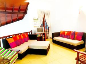 Matara Near Polhena & Mirissa Three Story House