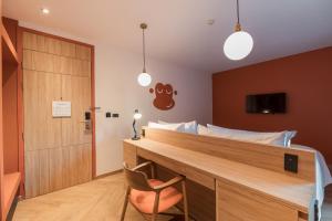 Blu Monkey Hub and Hotel Bangsaen