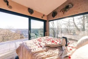 Unique Cottage w/ Amazing View & Private Wellness - Frêche Try