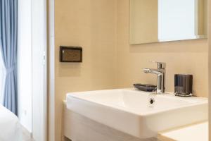 Laguna BangTao Beach Skypark Apartment