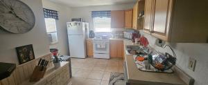 Sebastian Gardens Inn & Suites