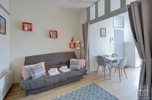 Le Vinci / Proche Château D'Amboise - Назель