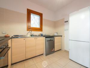 Seaside Pineta Retreat img11