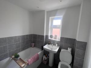 Modern Comfortable House on quiet development