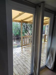 Mobil-home dans camping 4 étoiles 6 à 8 personnes 40m2