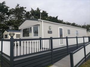 Fairview - with enclosed decking