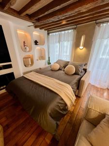 Appartement luxe Louvre Paris